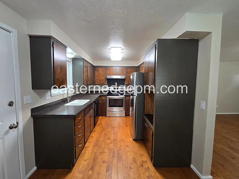 426-538 NW 9th St — Photo 6