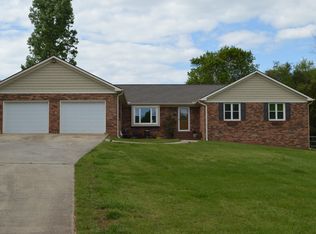 205 Plum Hollow Ct, Browns Summit, NC 27214