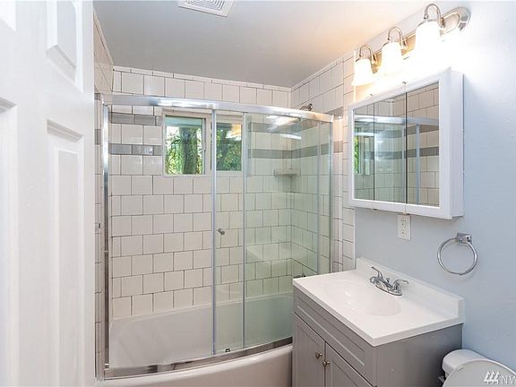 2nd image of 12846 1st Ave S Unit B