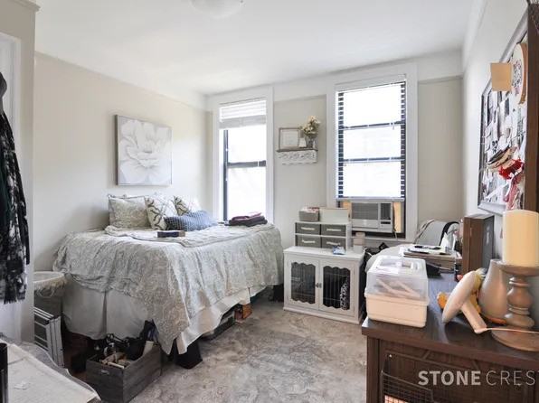 550 Riverside Drive 5/3 image 3 of 6