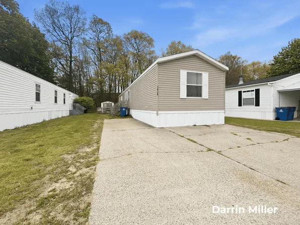 1436 Sarnia St, Muskegon, MI 49444