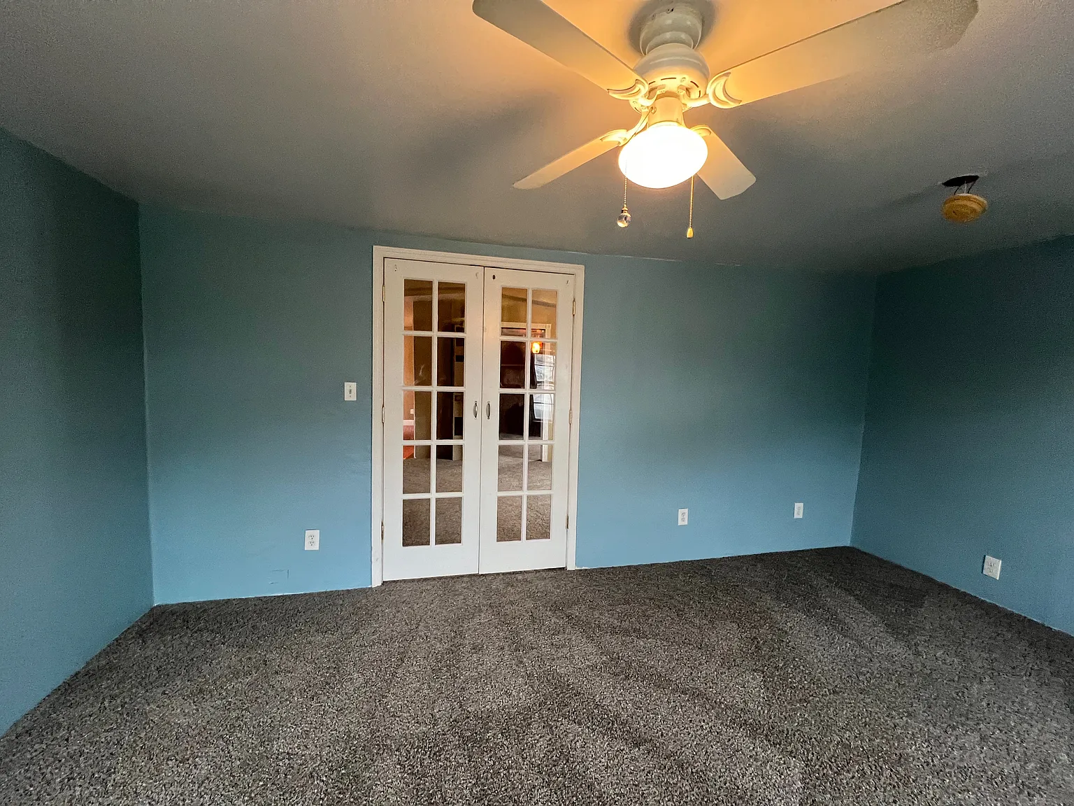 2 bed, 800 sqft, $1,250 — Photo 3