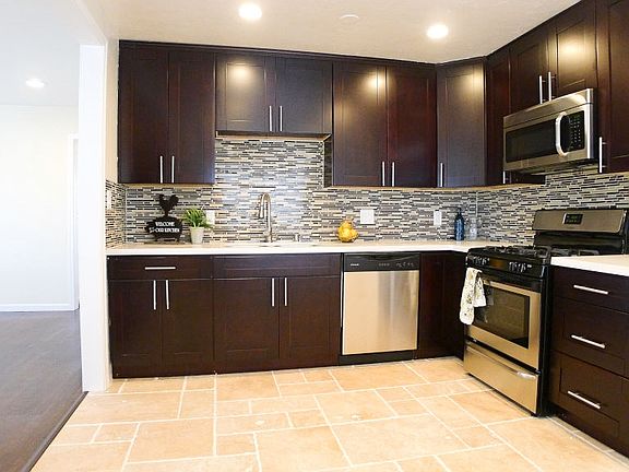 4th image of 6557 Lemarand Ave