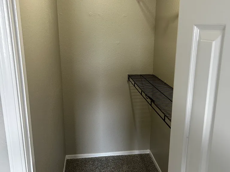 12923 E 28th Pl — Photo 6