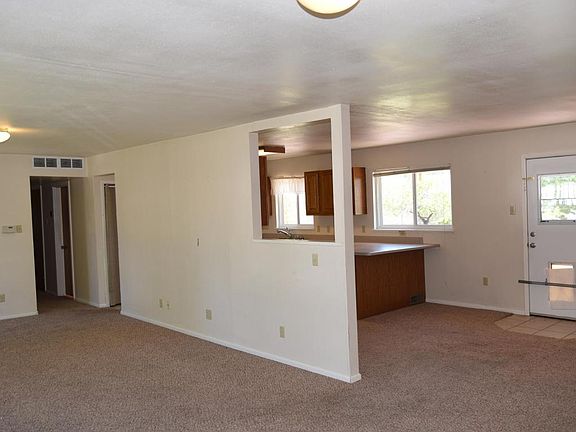 2nd image of 3704 Crescent Ave