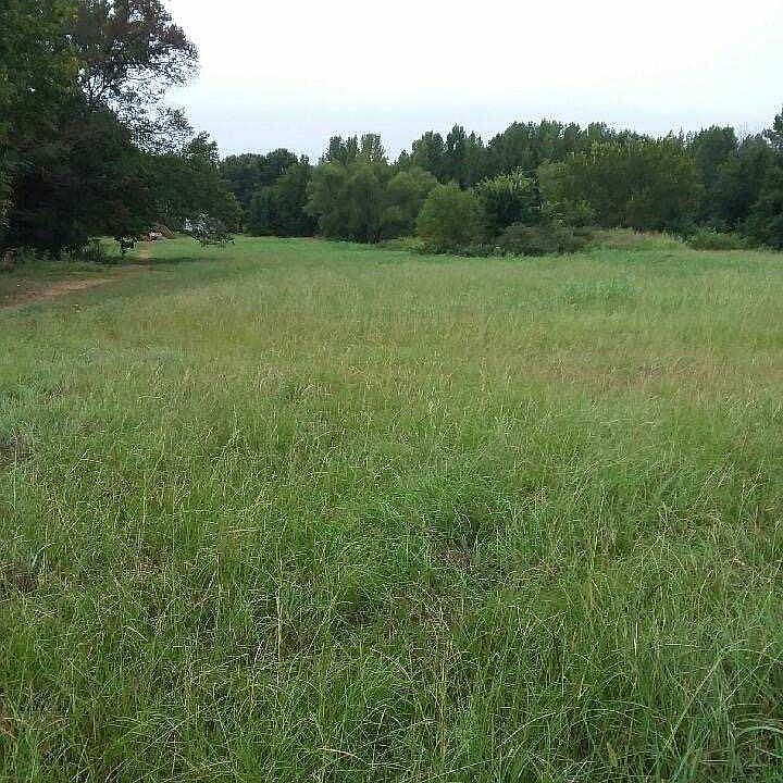 2nd image of 963 Ridge Rd