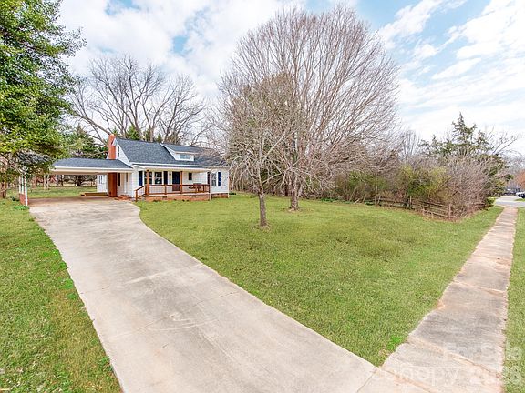 3rd image of 14947 Hough Rd