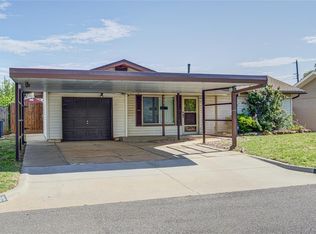 905 Astoria Dr, Moore, OK 73160