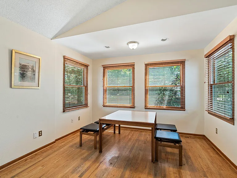 1702 Dora St — Photo 22