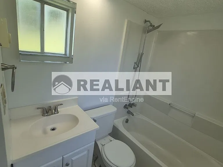 918 Highland Ave #2 — Photo 7