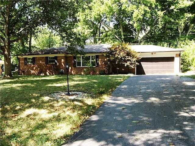 1st image of 5906 Woodside Dr
