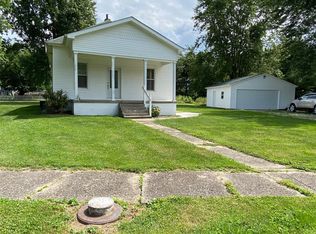 523 W Franklin St, Nokomis, IL 62075
