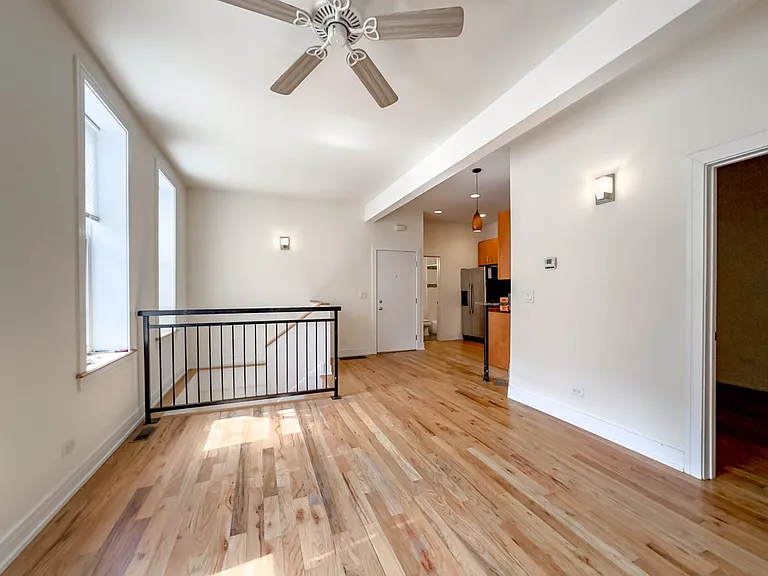 2835 N Damen Ave #R2 — Photo 10