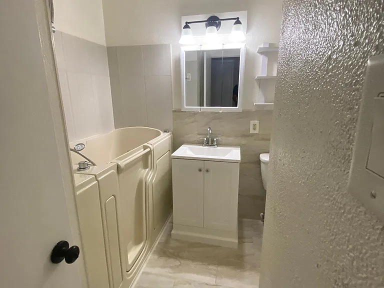 583 Gardenia Cir — Photo 10