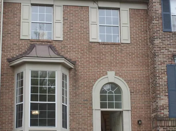 6353 Battlement Way, Alexandria, VA 22312