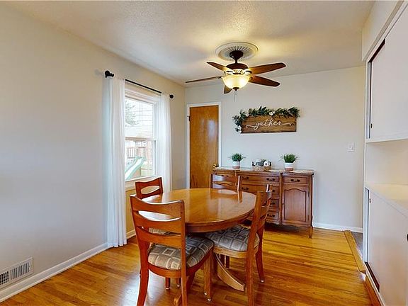 5th image of 4642 Southwood Dr