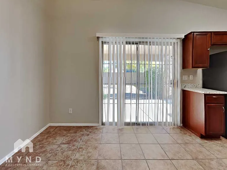 12418 W Valentine Ave — Photo 5