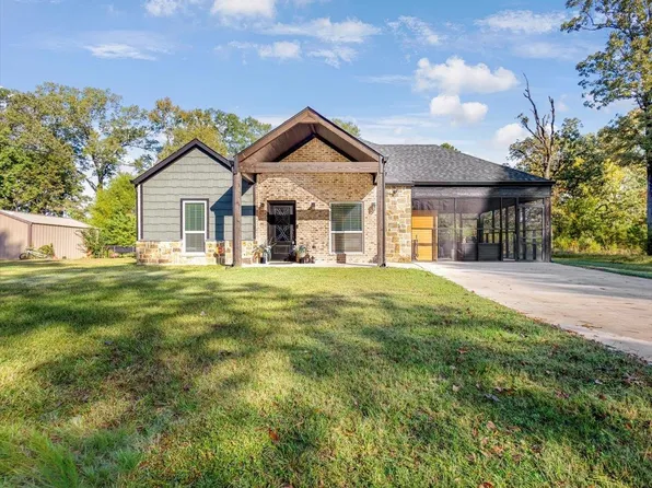 183 Tejas St, Carthage, TX 75633