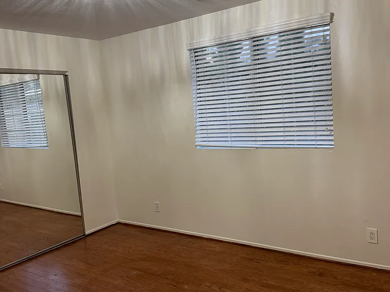 5622 Aldama St — Photo 9