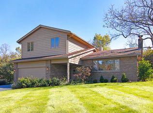 1330 Violet Ln, Batavia, IL 60510
