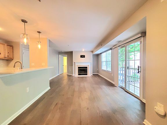 2nd image of 9709 Lake Pointe Ct APT 202