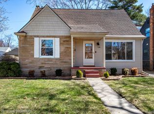 718 Meadowdale St, Ferndale, MI 48220