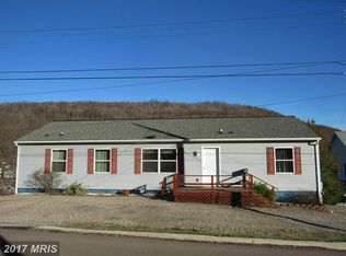 8 Furnace St, Lonaconing, MD 21539