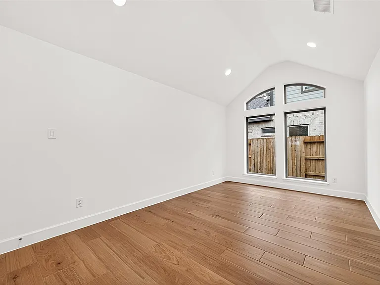 29731 Brushy Gables Dr — Photo 18