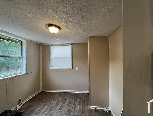 2 bed, $940 — Photo 3