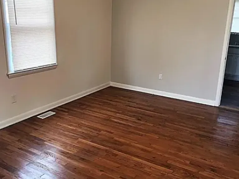 403 Concord Ave — Photo 13