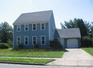 2 Dunhill Dr, Voorhees, NJ 08043