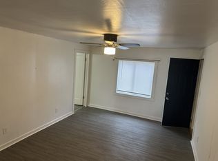 200 E Williamson St #4, Versailles, MO 65084