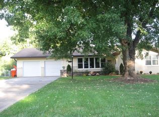 2052 S Meadowview Ave, Springfield, MO 65804