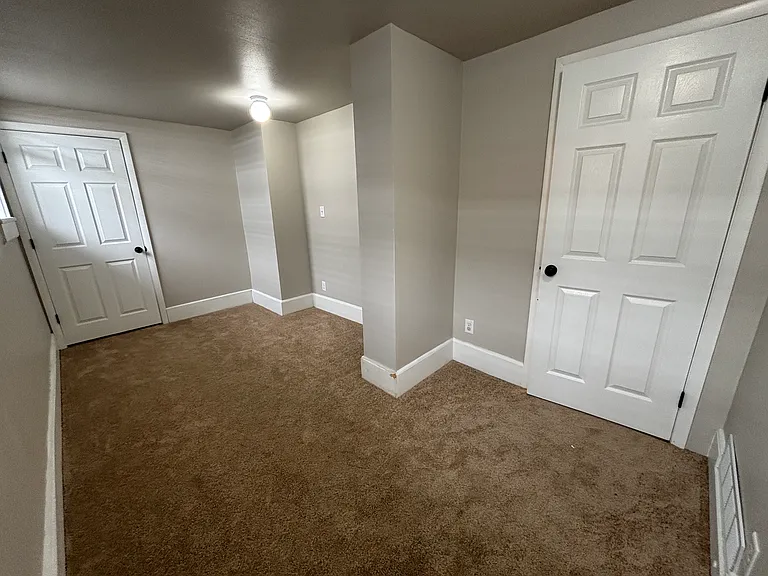 2522 S Burrell St #2 — Photo 14