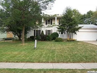 10135 Peachtree Dr photo 1