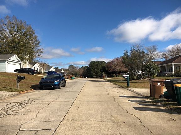 4th image of 12079 Five Oaks Dr