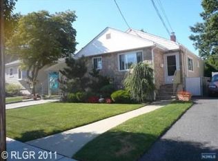 129 Carlyle Ct, Carlstadt, NJ 07072