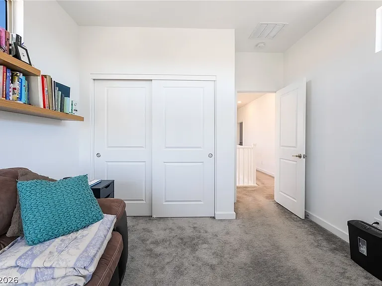 720 Emerson Creek Ct — Photo 21