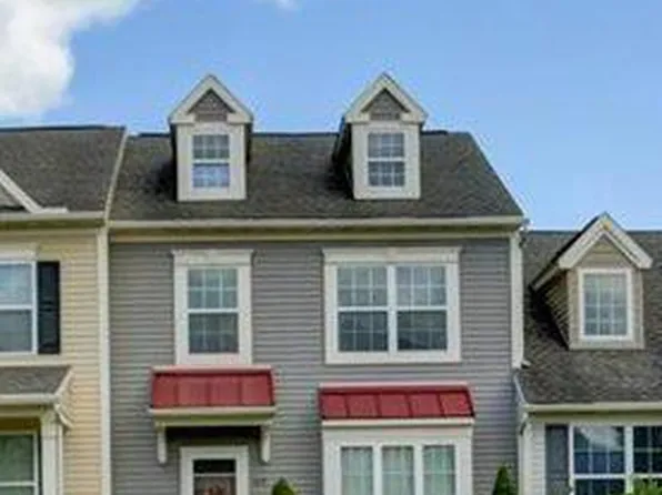 109 Deerfield Ln, Shippensburg, PA 17257