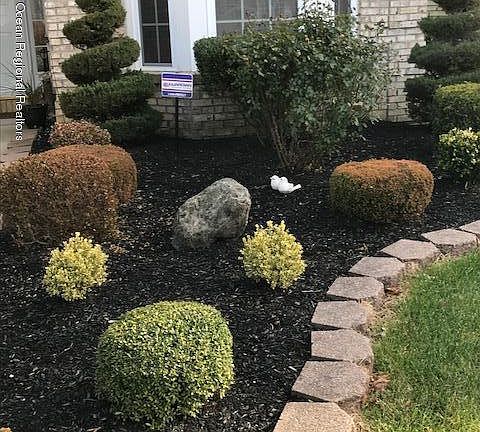 3rd image of 65 Jumping Brook Dr