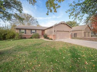328 W 1st St, Andover, KS 67002
