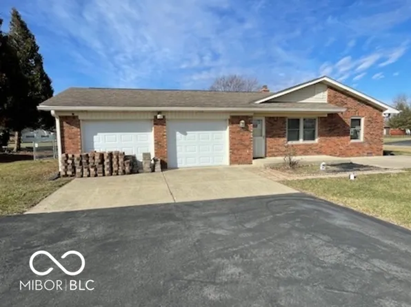 2003 Alexandria Dr, Greenfield, IN 46140