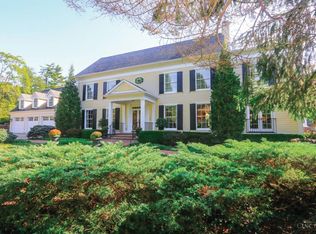 2727 Walsh Rd, Cincinnati, OH 45208