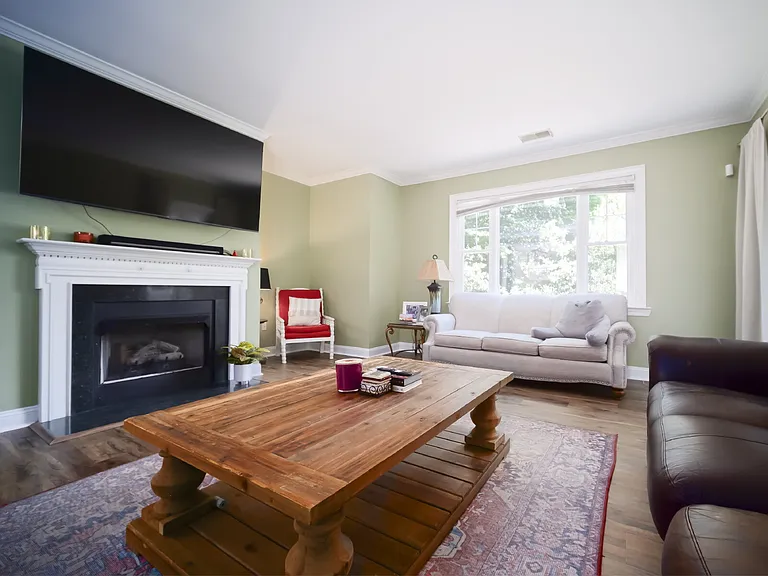 5609 Fairview Rd #3 — Photo 6