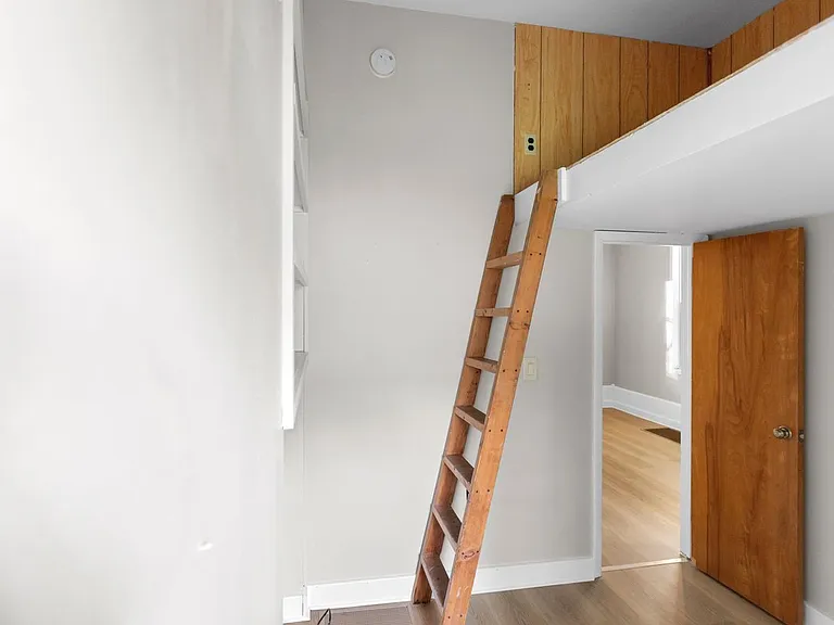 322 S Stewart Ave #4 — Photo 9