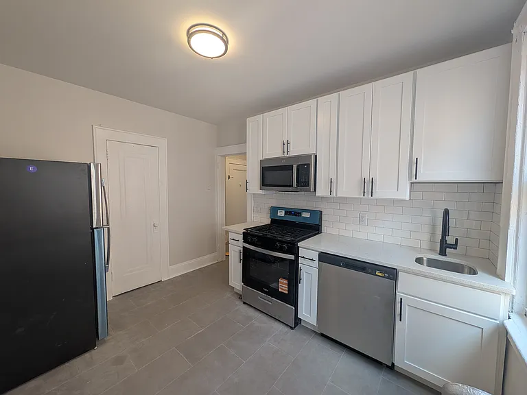 179 Madison St #C5 — Photo 2