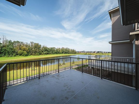 3rd image of 49 Norwyk Way