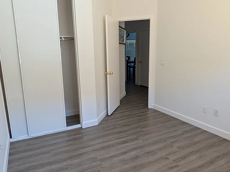 2833 W Santa Cruz Ave — Photo 6