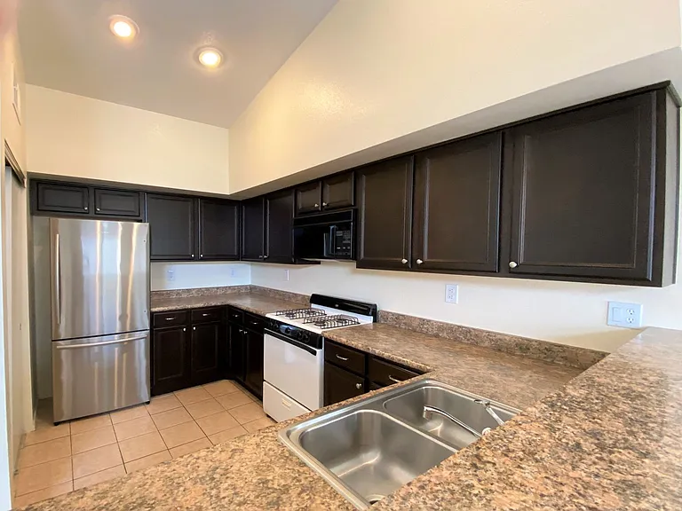 7211 Indian Creek Ln #203 — Photo 7