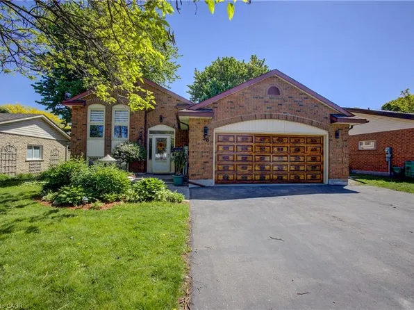 36 Westchester Dr, Kitchener, ON N2B 1W7
